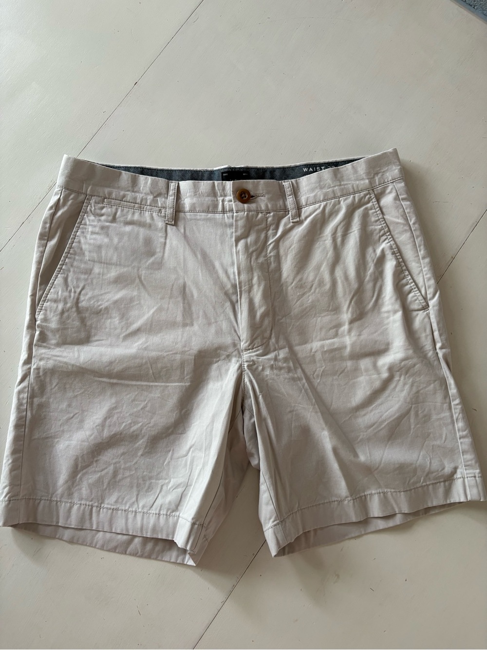 Classic Men's Khaki Cotton Chino Shorts